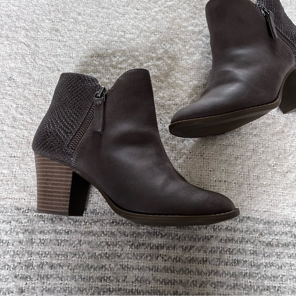 Womens size 6.5 - brown - booties - Picture 3 of 5